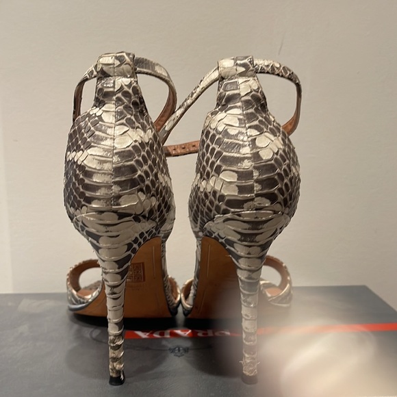 Givenchy Python Heels 38 - Picture 3 of 4